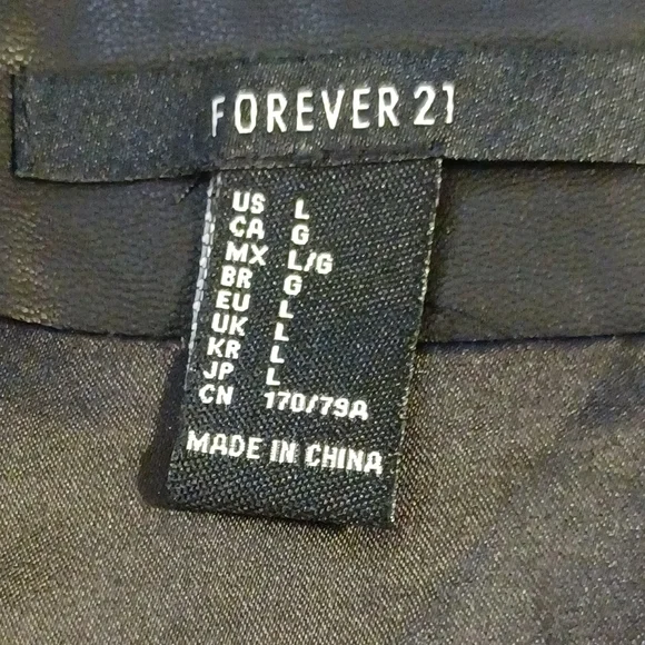 Forever 21 Women's Black Faux Leather Mini Skirt With Embroidered. L - Picture 9 of 11